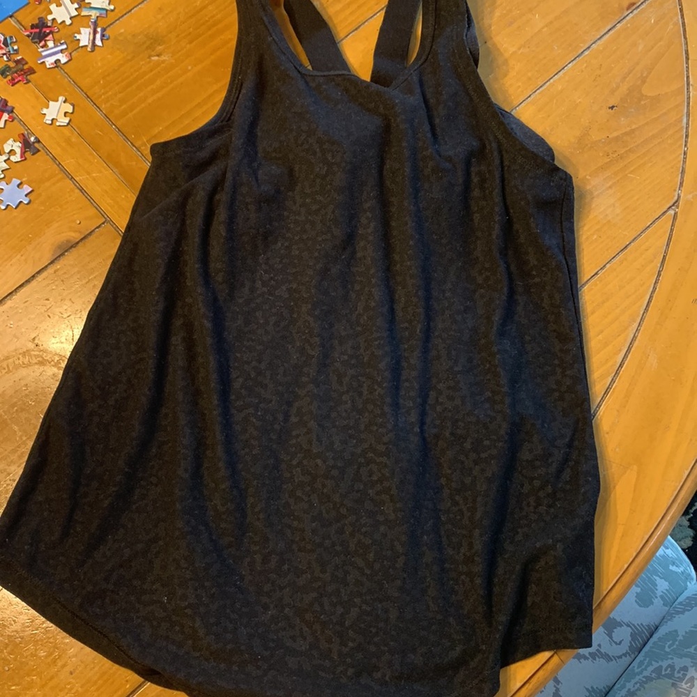 Old Navy youth L split back built in sports bra Black on black leopard